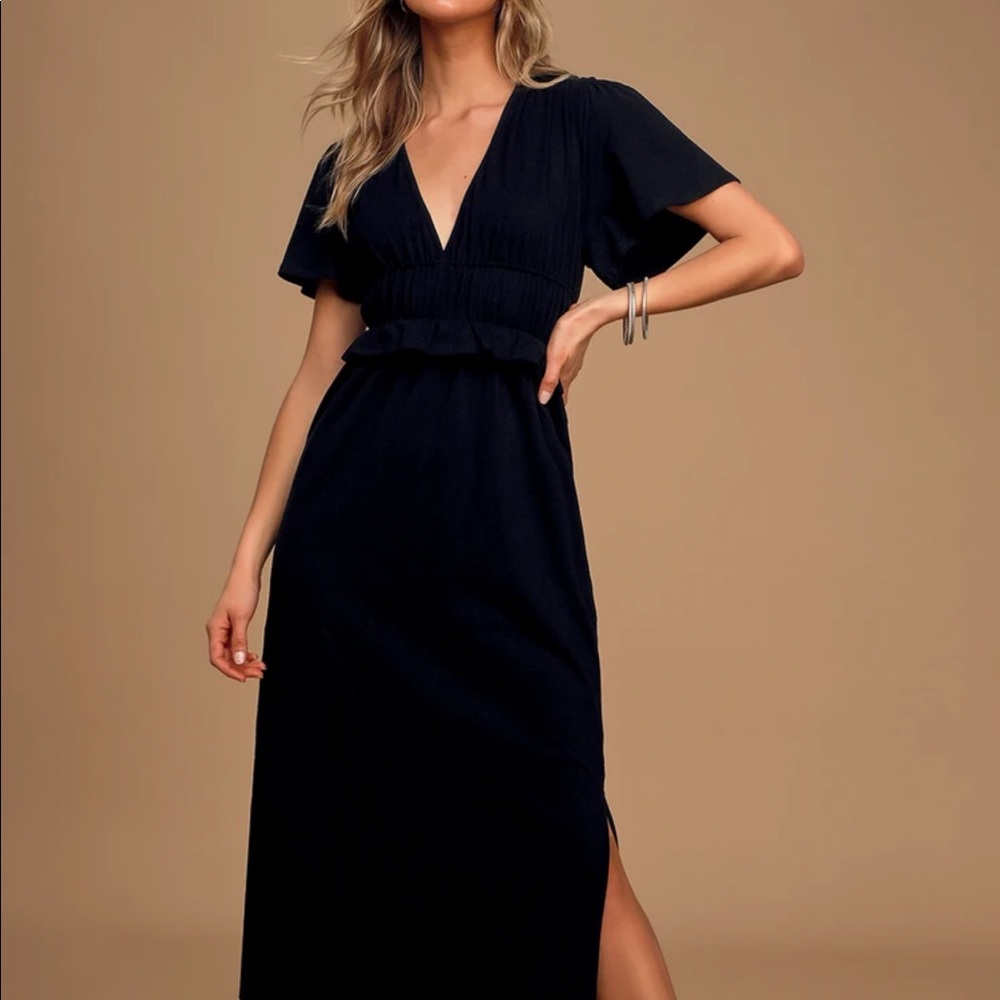 Simple Kind of Love Black Short Sleeve Midi Dress